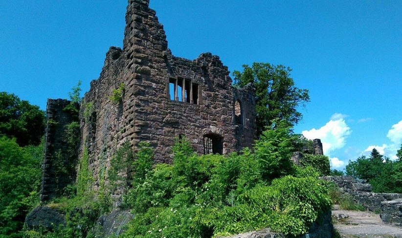 Burgruine Hohenschramberg, Schramberg, Germany